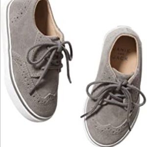 New! Janie and jack grey wingtip sneakers